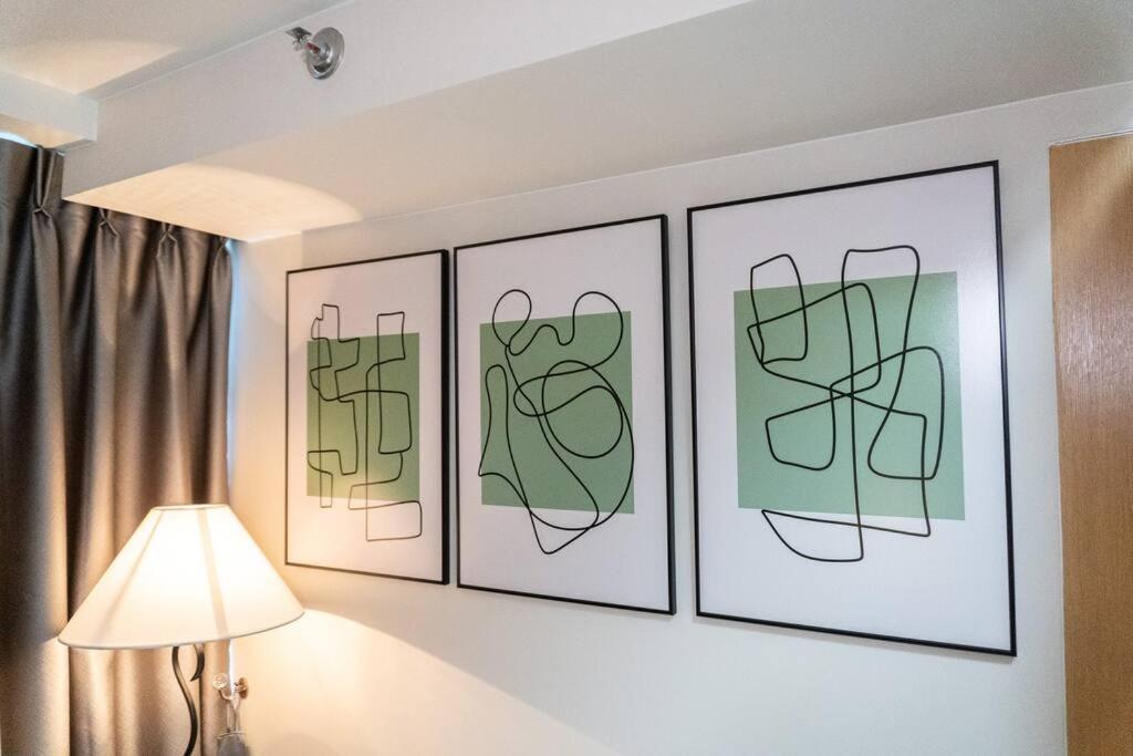 A2J Luxury 2Br Bgc Uptown Suite Near Uptown Mall Manille Extérieur photo