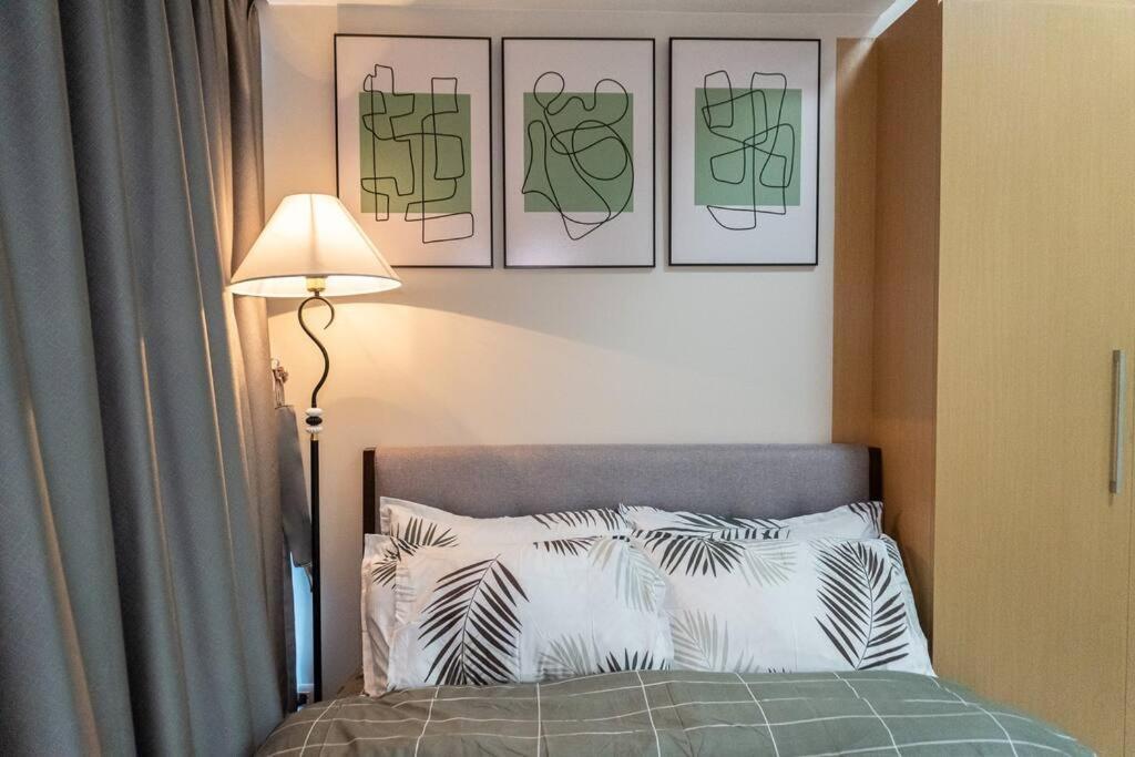 A2J Luxury 2Br Bgc Uptown Suite Near Uptown Mall Manille Extérieur photo